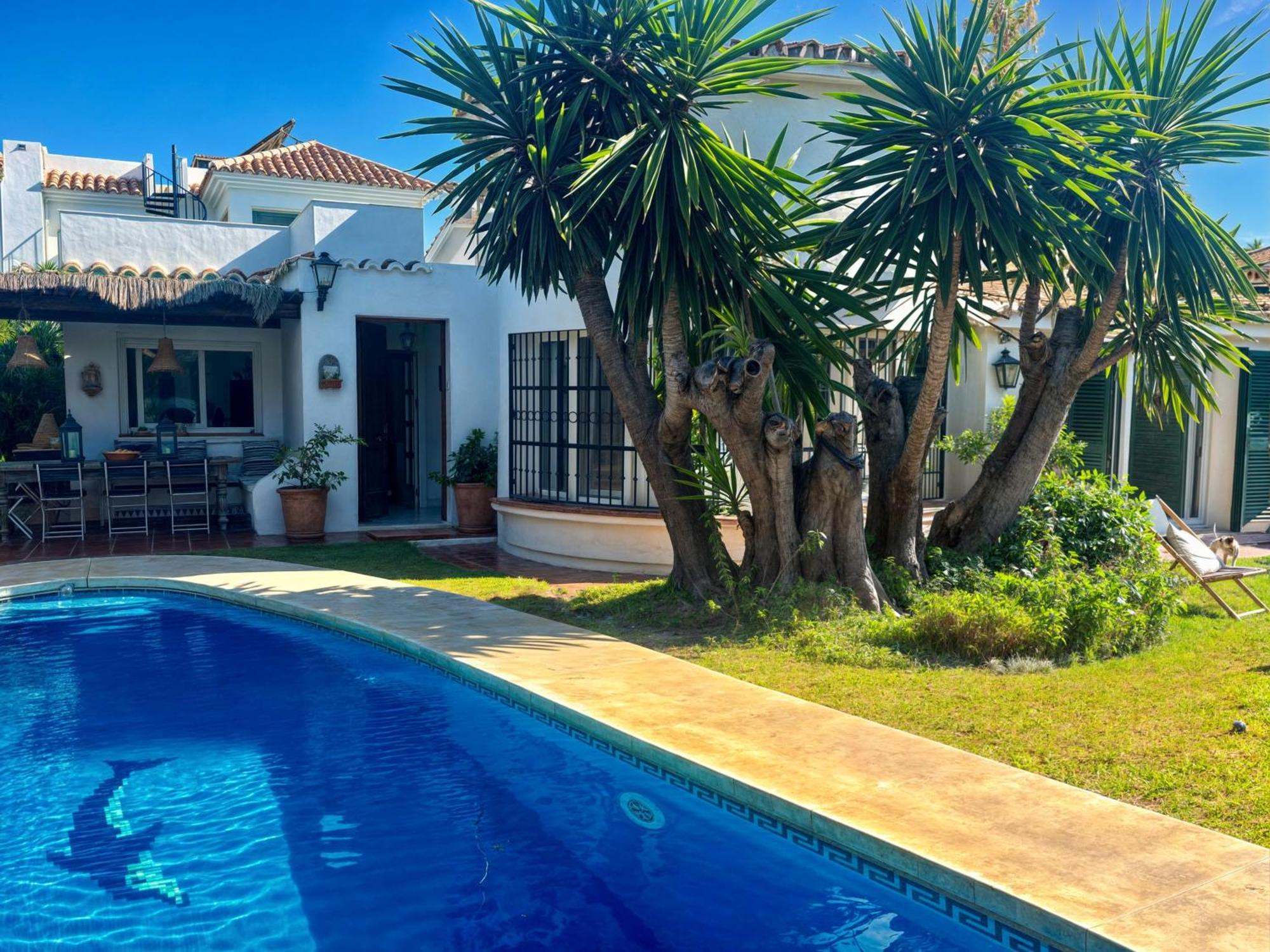 Villa Alfredo - Private Pool Next To The Beach Estepona Exteriör bild